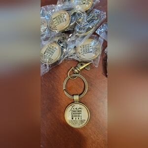 Set Of 10 Gold Team Keychains